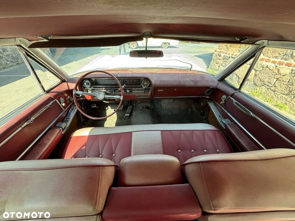 Cadillac Deville - 12
