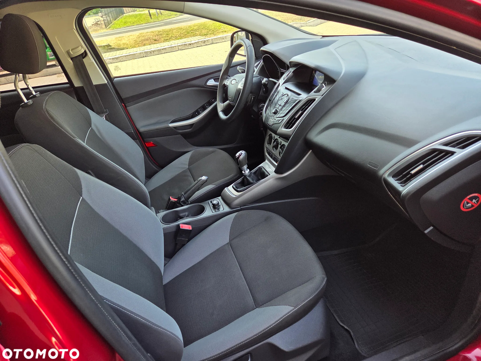 Ford Focus - 12