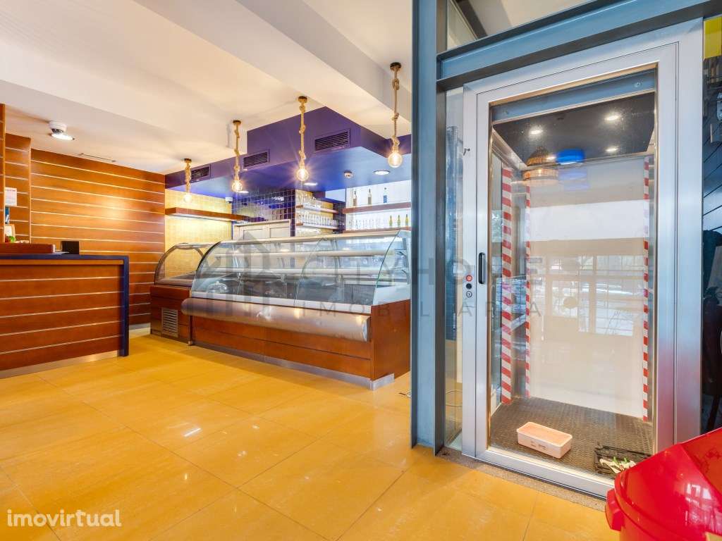 Espaço Comercial de 425m² no Coração de Faro - Grande imagem: 5/56