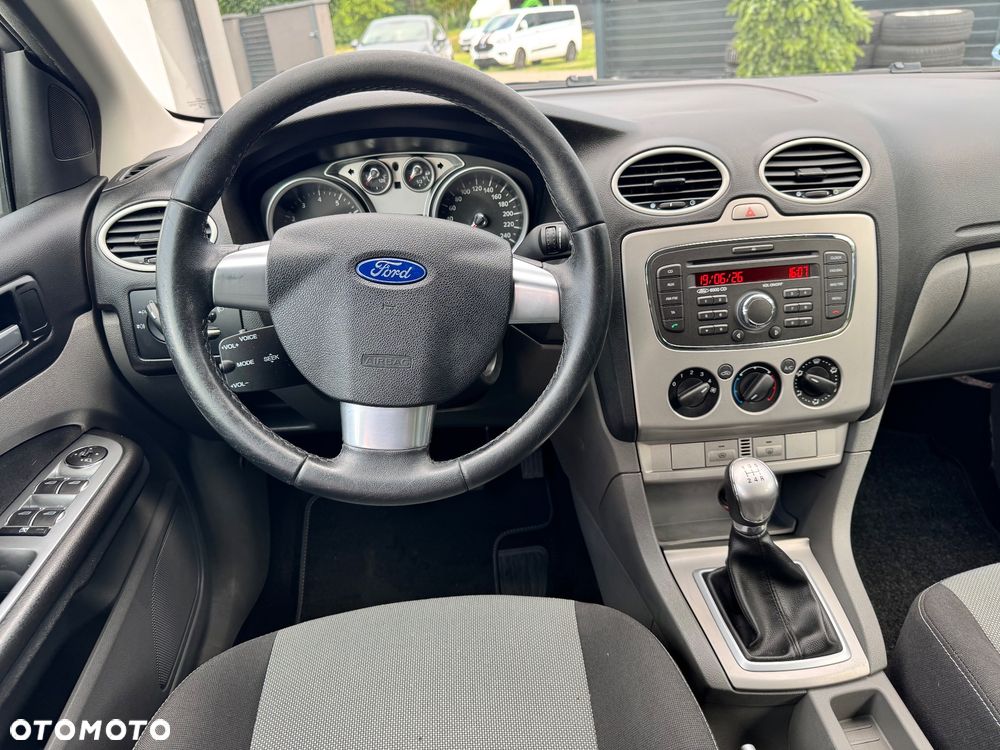 Ford Focus - 21