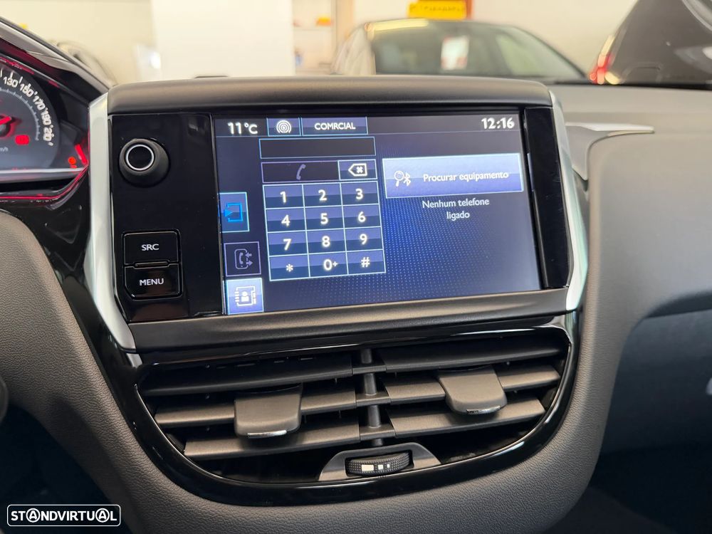 Peugeot 208 1.4 HDi SE Style - 22