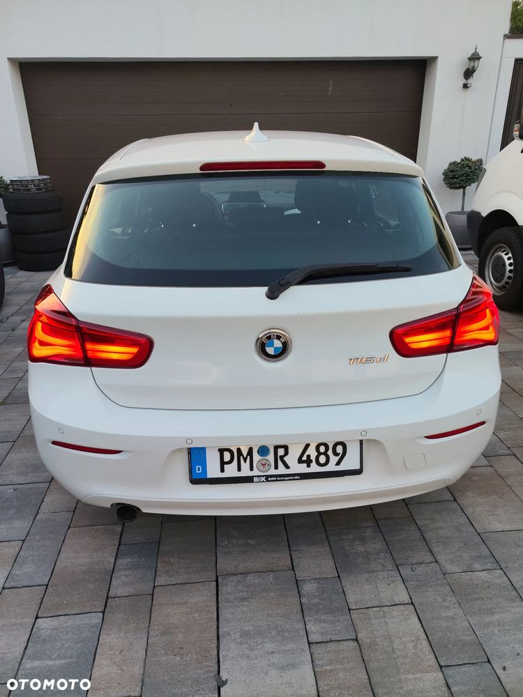 BMW Seria 1 - 17