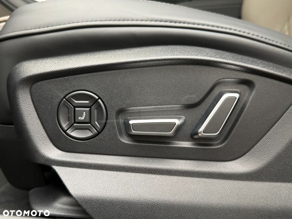Audi SQ8 TFSI Quattro Tiptronic - 27