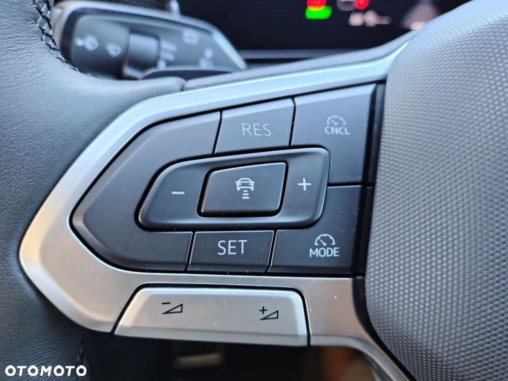 Volkswagen Tiguan 1.5 eTSI Life DSG - 26
