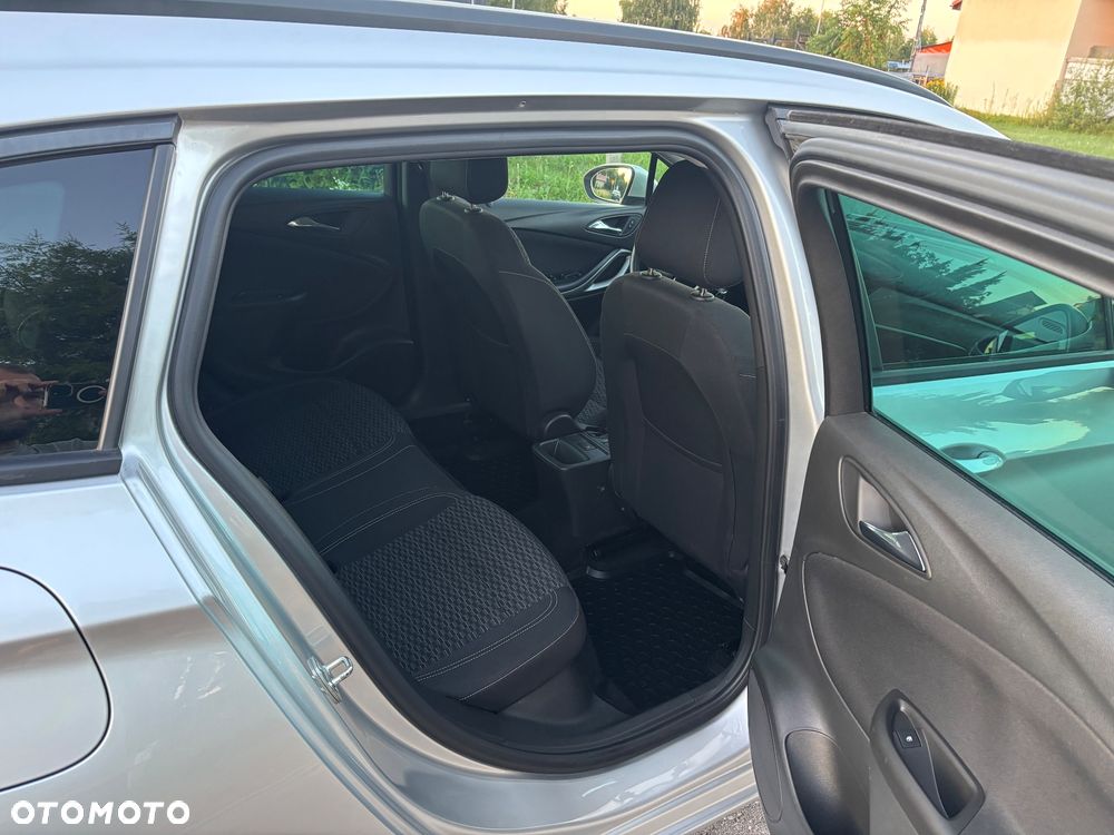 Opel Astra - 12
