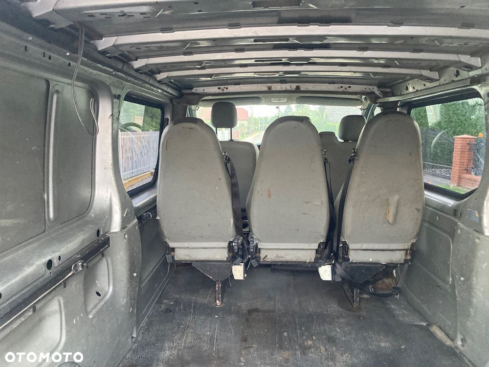 Opel Vivaro - 11