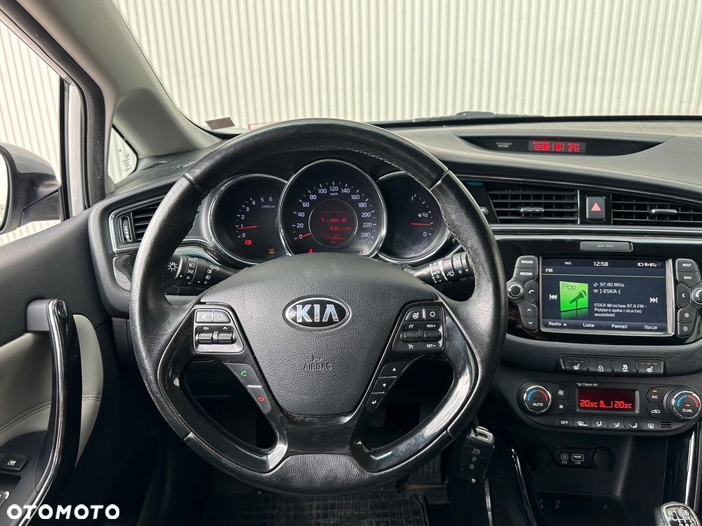 Kia Ceed 1.6 CRDi L Business Line - 31