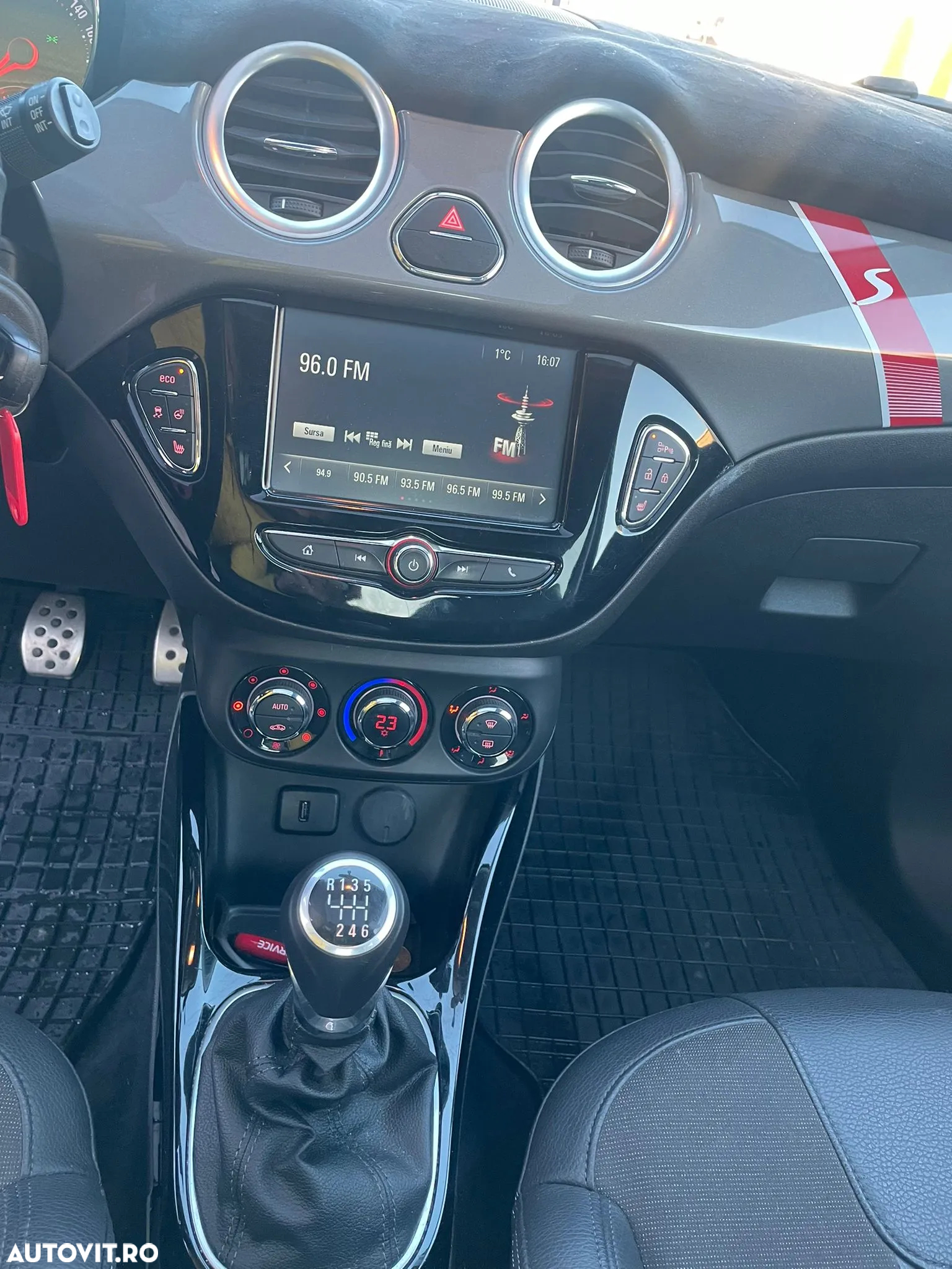 Opel Adam 1.4 Turbo ECOTEC Start/Stop - 14