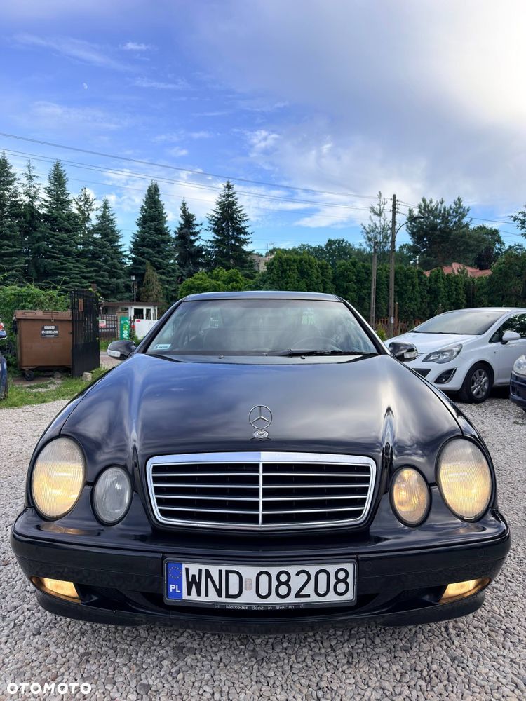 Mercedes-Benz CLK - 6