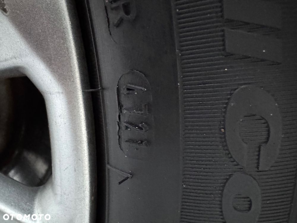 Peugeot 3008 2.0 HDi Allure - 28