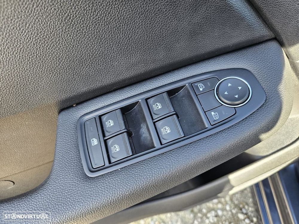 Renault Clio 1.0 TCe Evolution - 42