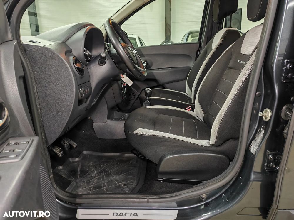 Dacia Lodgy 1.5 dCi Stepway - 8