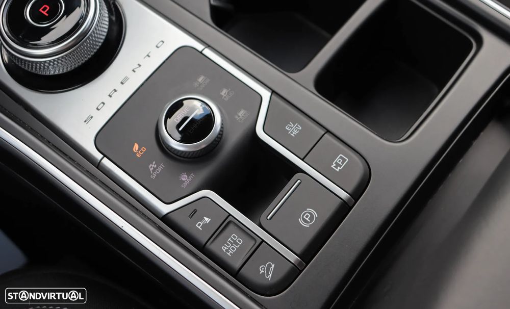 Kia Sorento 1.6 T-GDI PHEV AWD Aut. Vision - 27