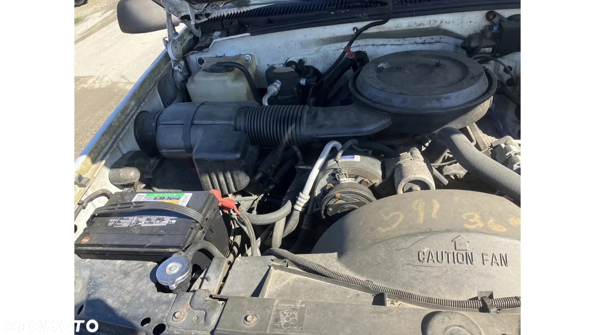 Chevrolet Suburban - 16