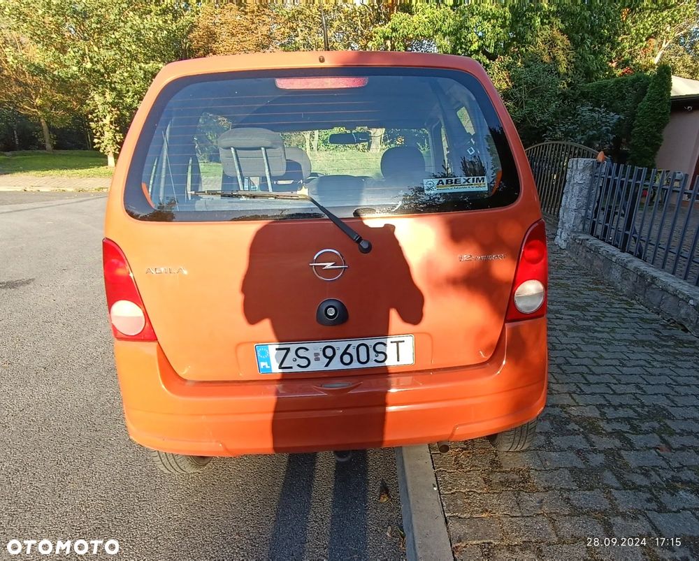 Opel Agila 1.2 Essentia - 3