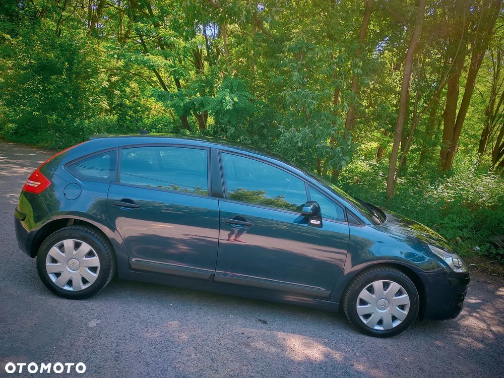 Citroën C4 1.4 16V Impress - 11