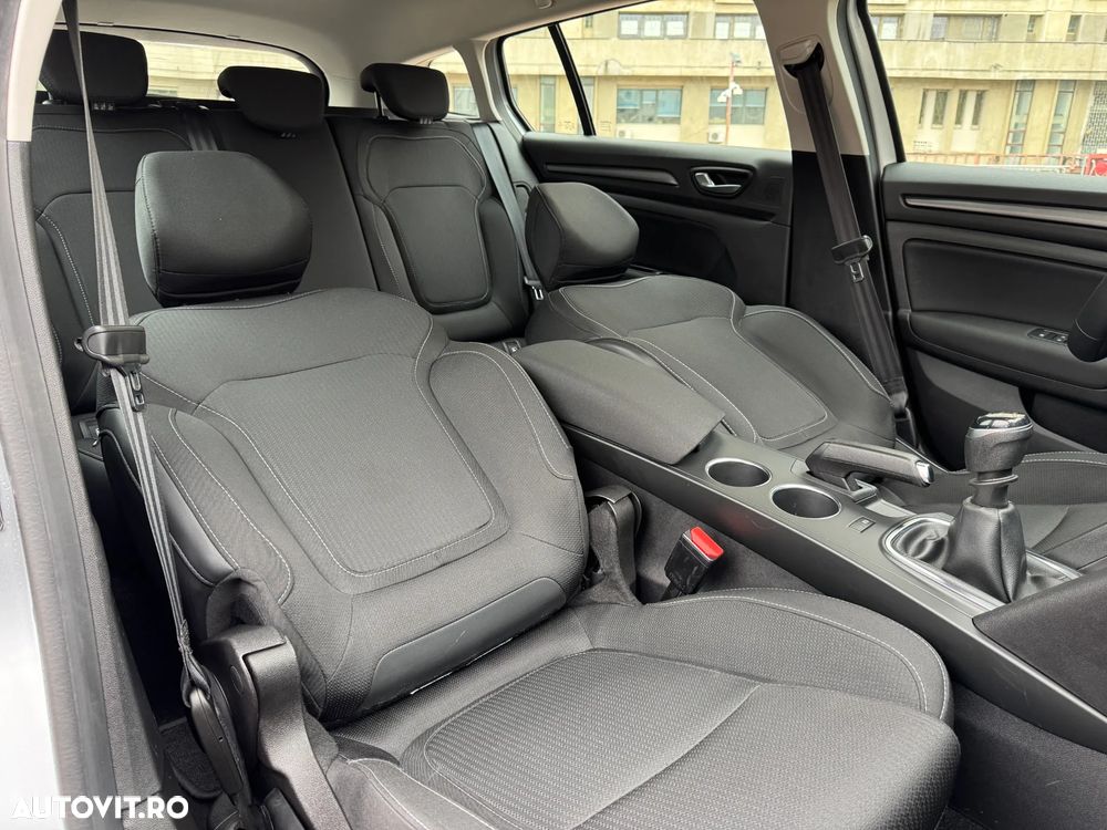 Renault Megane BLUE dCi 115 TECHNO - 17