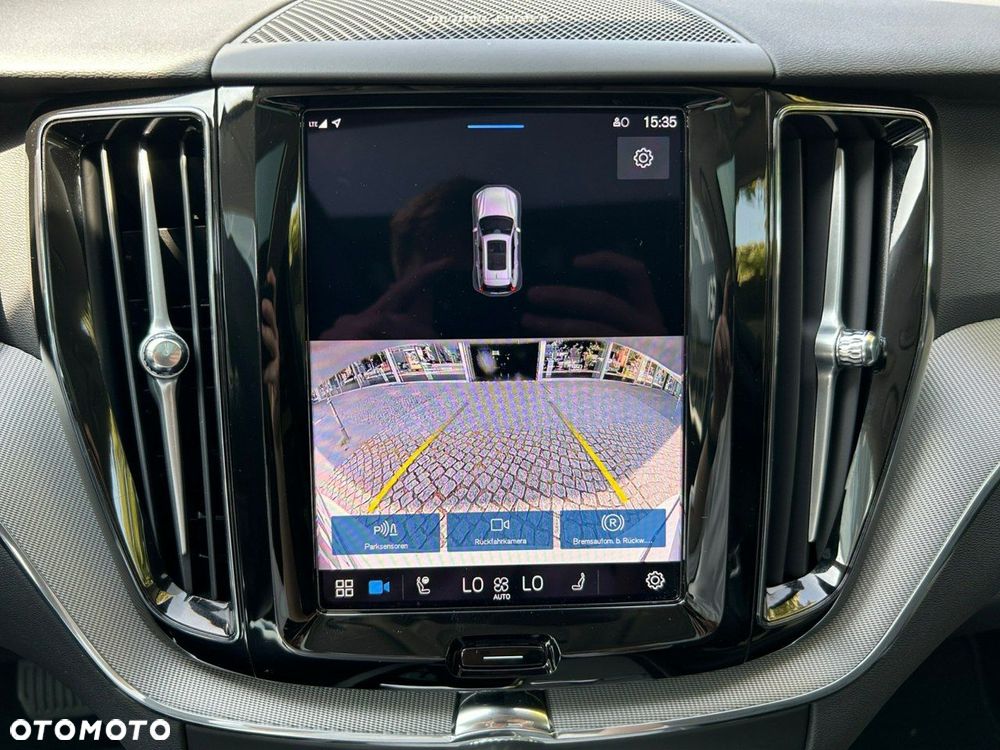 Volvo XC 60 B4 B Plus Dark - 26