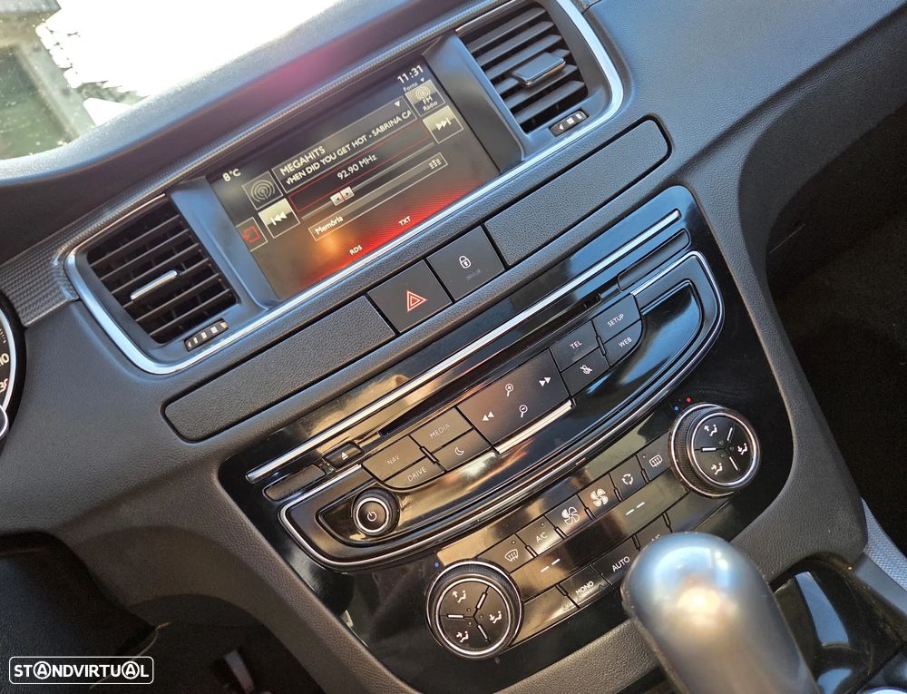 Peugeot 508 SW BlueHDi 120 EAT6 Stop&Start Allure - 19