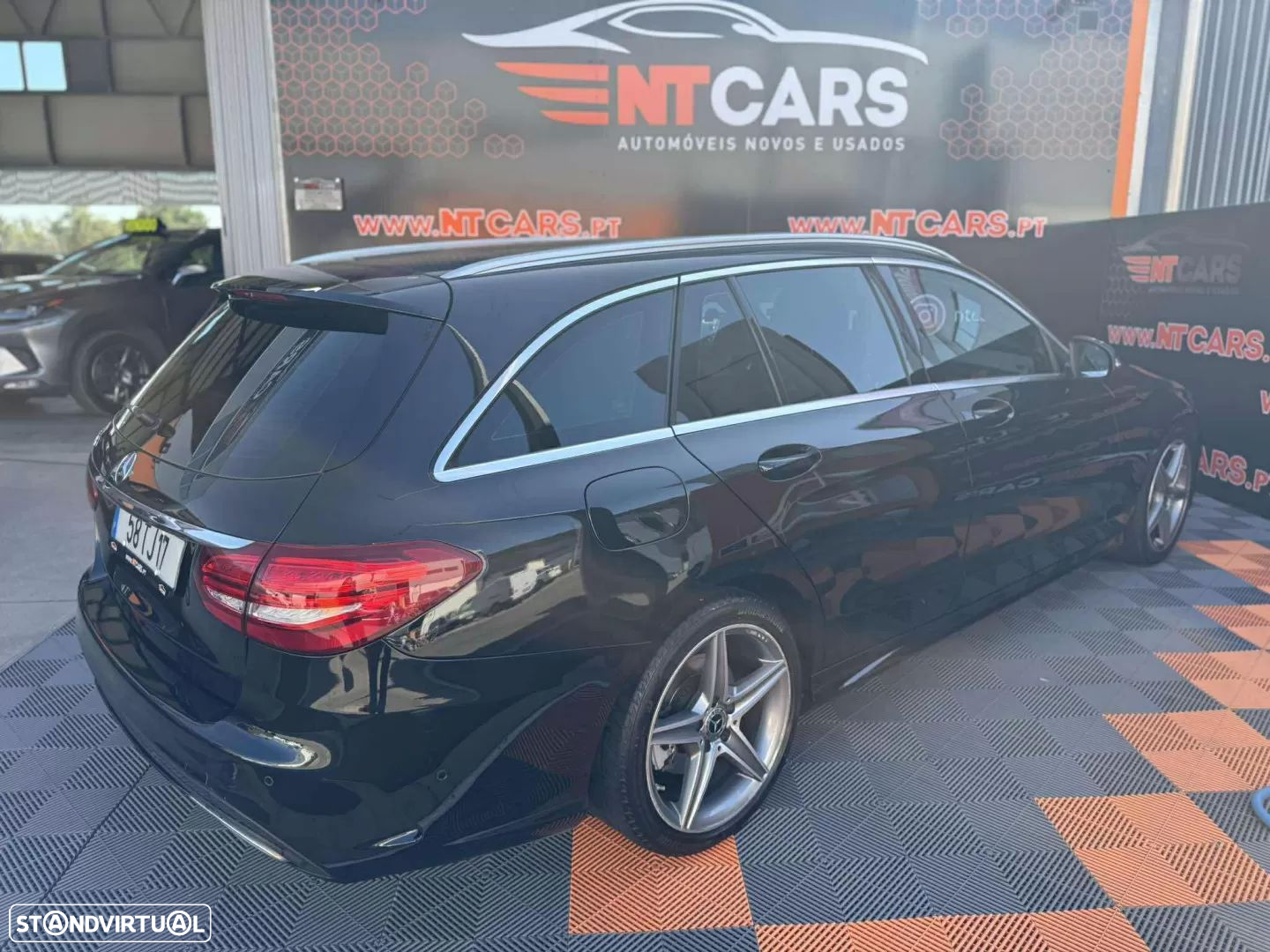 Mercedes-Benz C 300 h AMG Line - 2