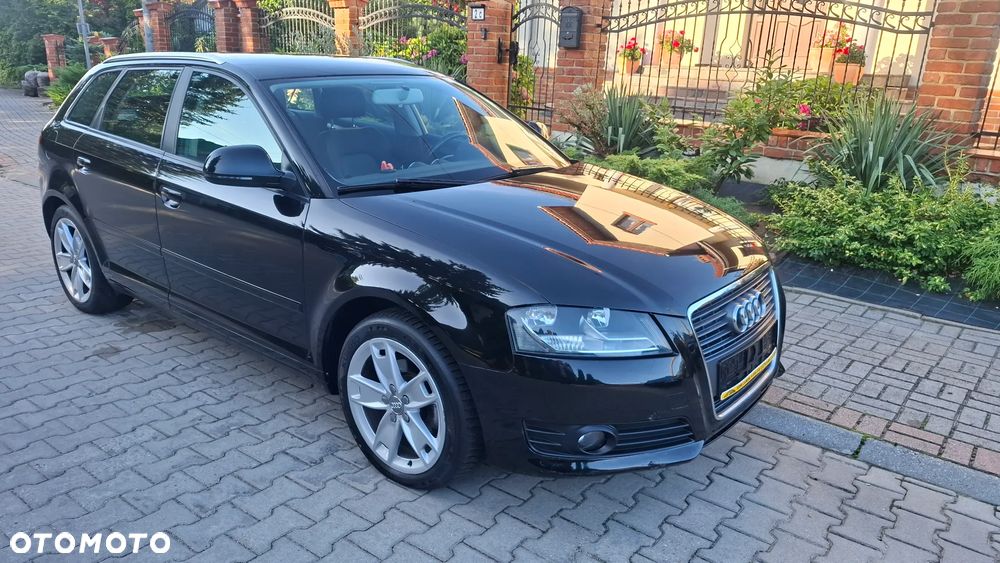 Audi A3 Sportback 1.6 TDI DPF Ambition - 1