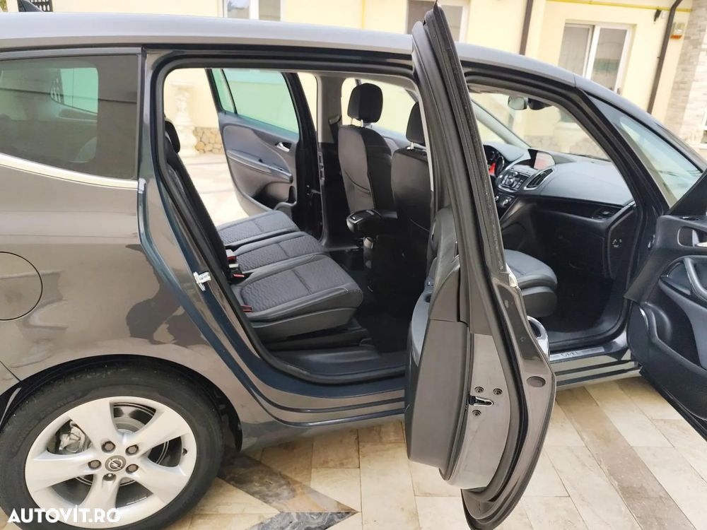 Opel Zafira - 9