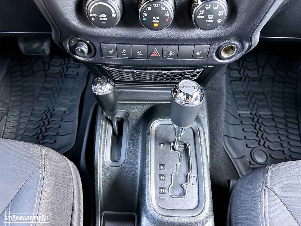 Jeep Wrangler Unlimited - 18