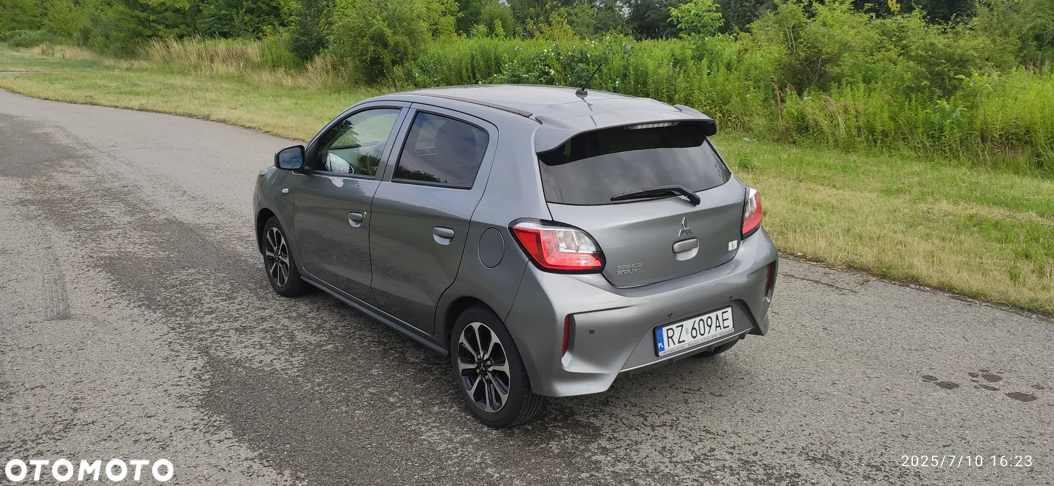 Mitsubishi Space Star 1.2 AS&G Insport - 3