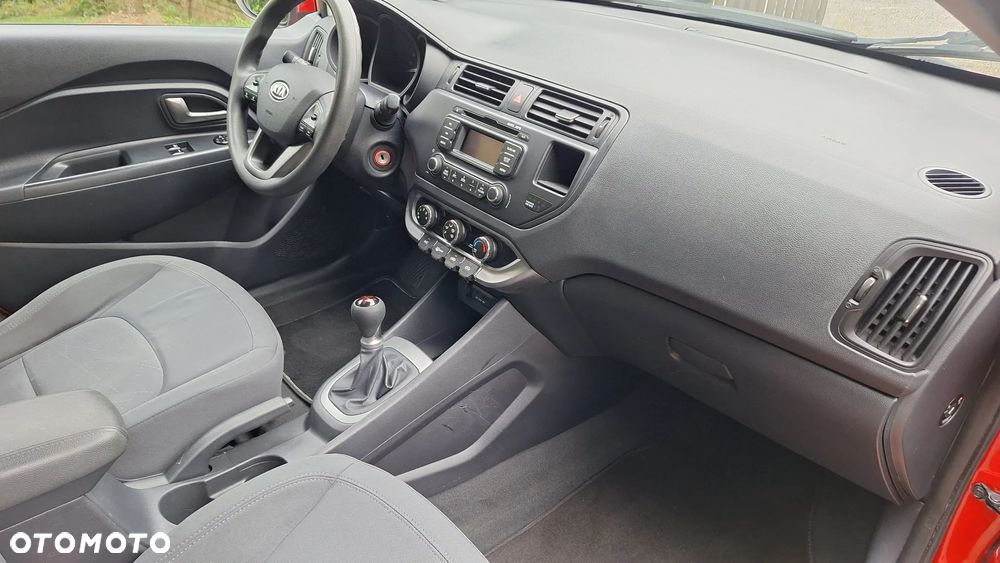 Kia Rio 1.2 Edition 7 - 12