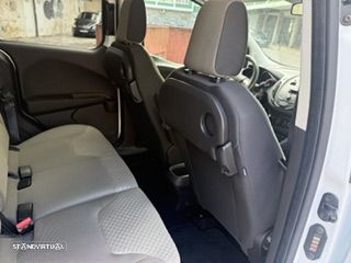 Ford Tourneo Courier 1.0 EcoBoost Ambiente - 20
