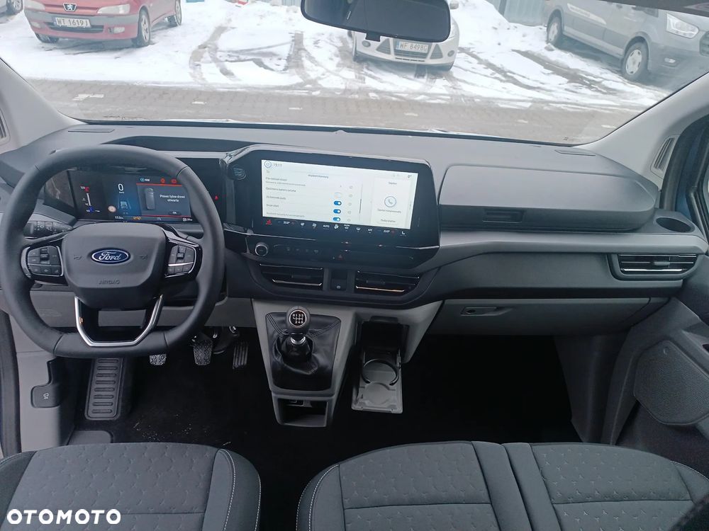 Ford Tourneo Custom 2.0 EcoBlue L2 Titanium - 35