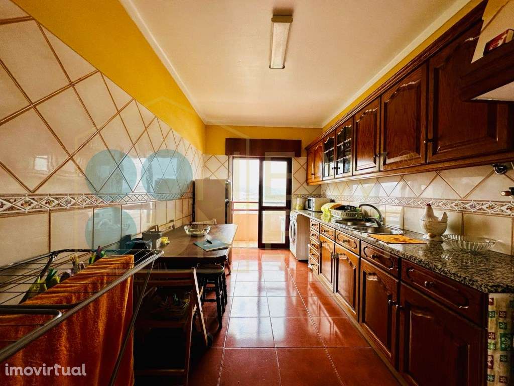 Arrendamento T2 com parqueamento - Hospital - Grande imagem: 2/21