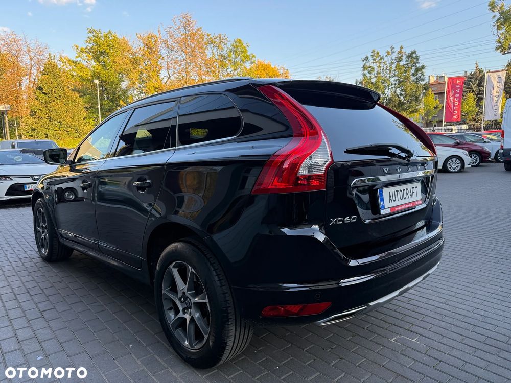 Volvo XC 60 D4 Drive-E Ocean Race - 30