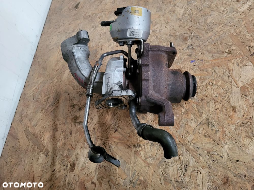 Turbosprężarka Turbina Peugeot 3008 2.0 HDI - 1