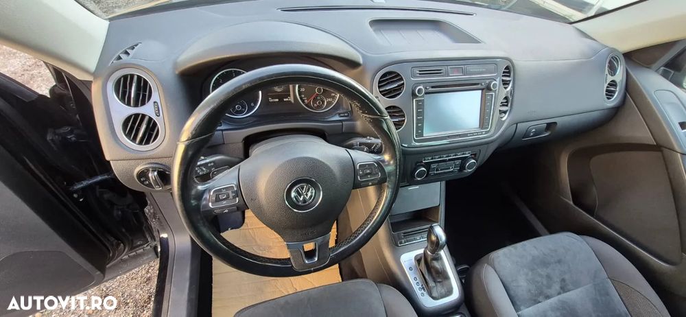 Volkswagen Tiguan - 12