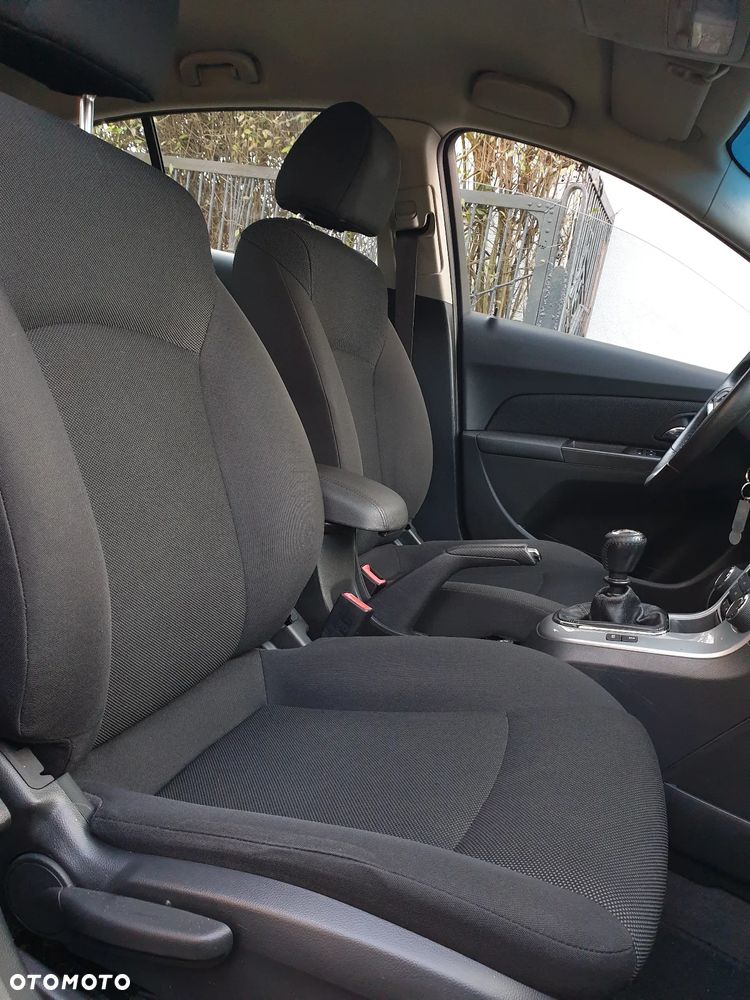 Chevrolet Cruze 1.4T LTZ - 29