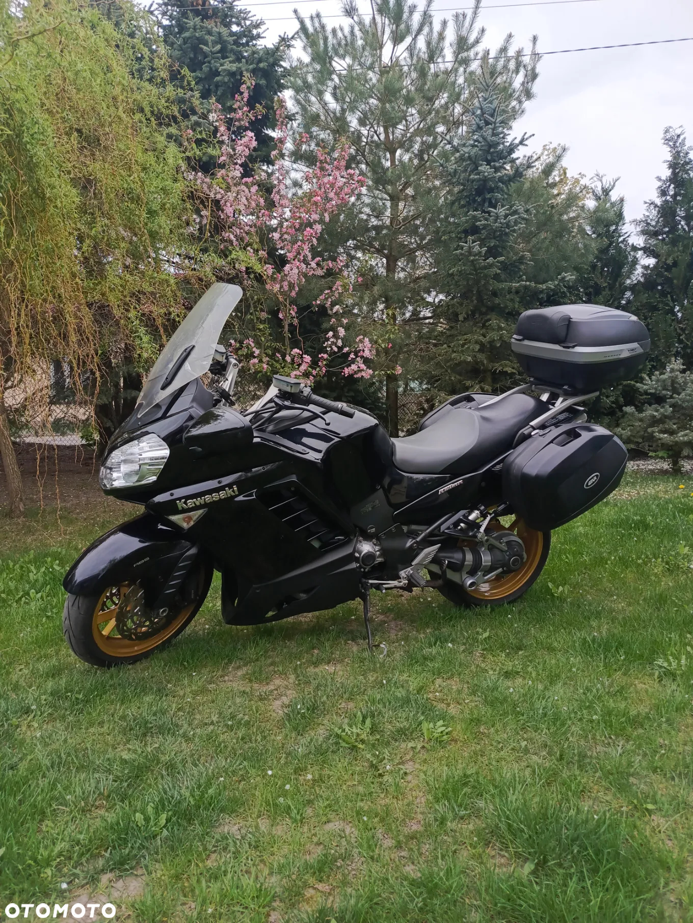 Kawasaki GTR - 2