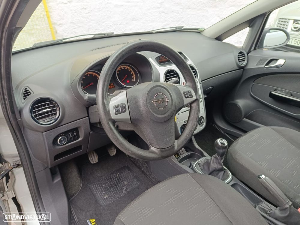 Opel Corsa 1.2 City FlexFuel - 5