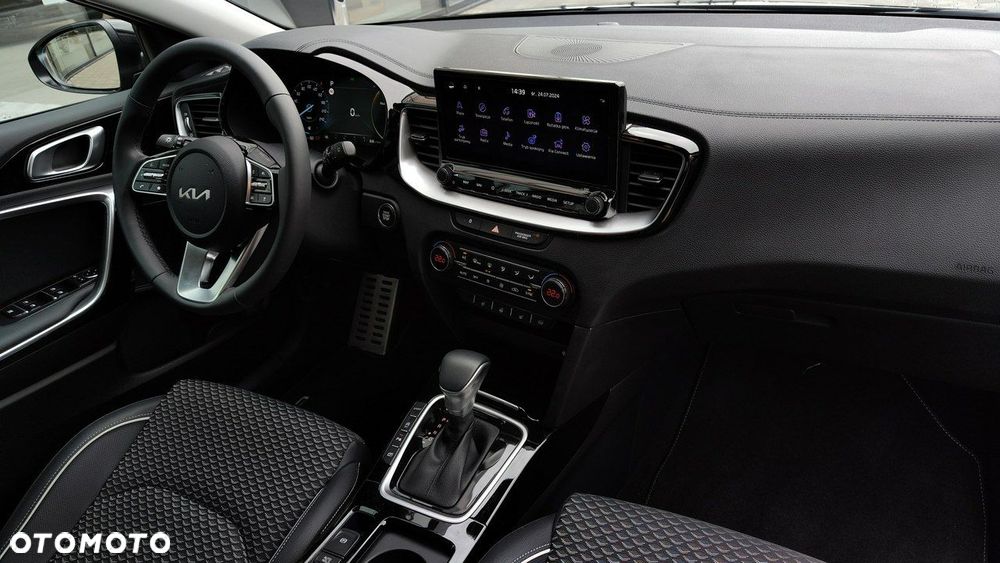 Kia Ceed - 17