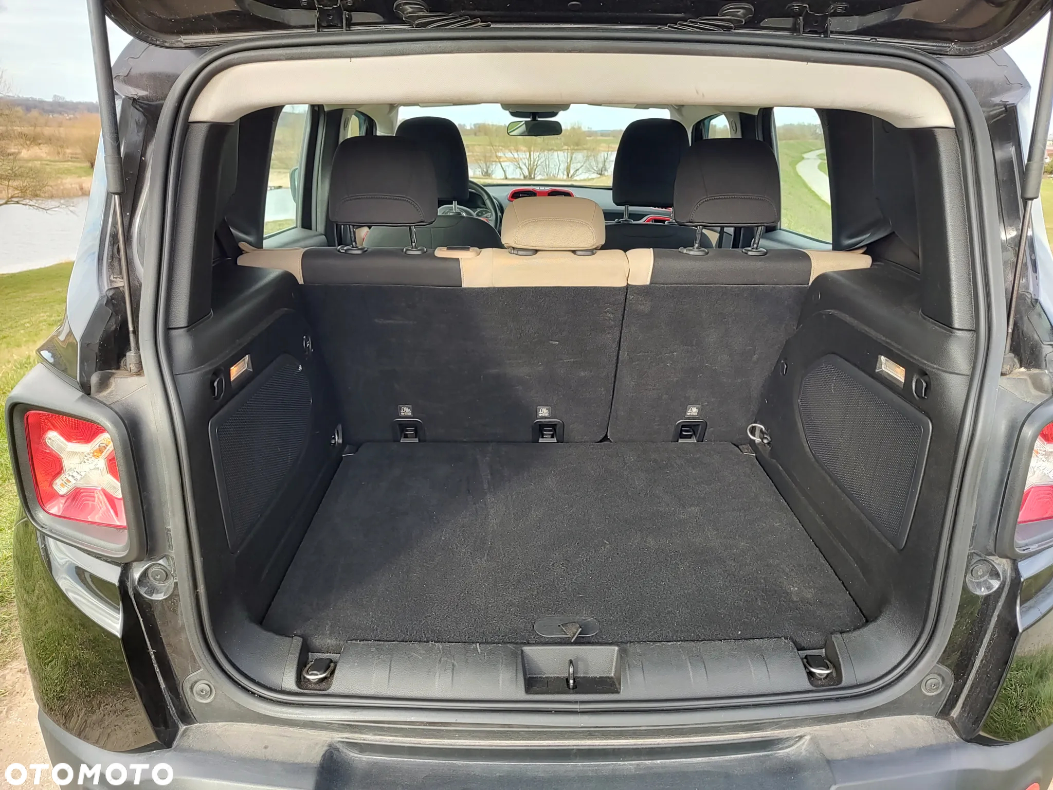 Jeep Renegade - 14