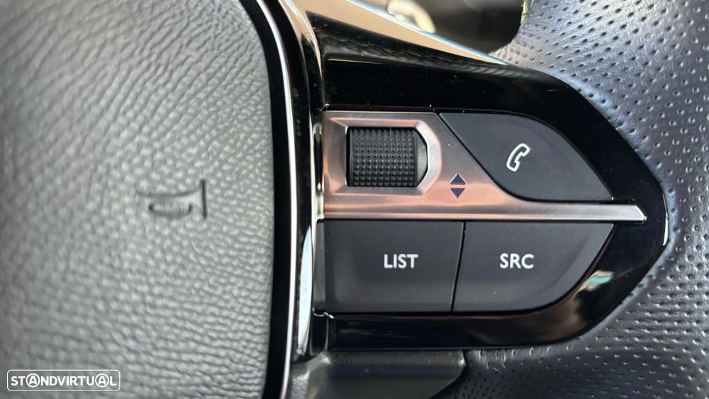 Peugeot 2008 1.2 PureTech GT EAT8 - 8