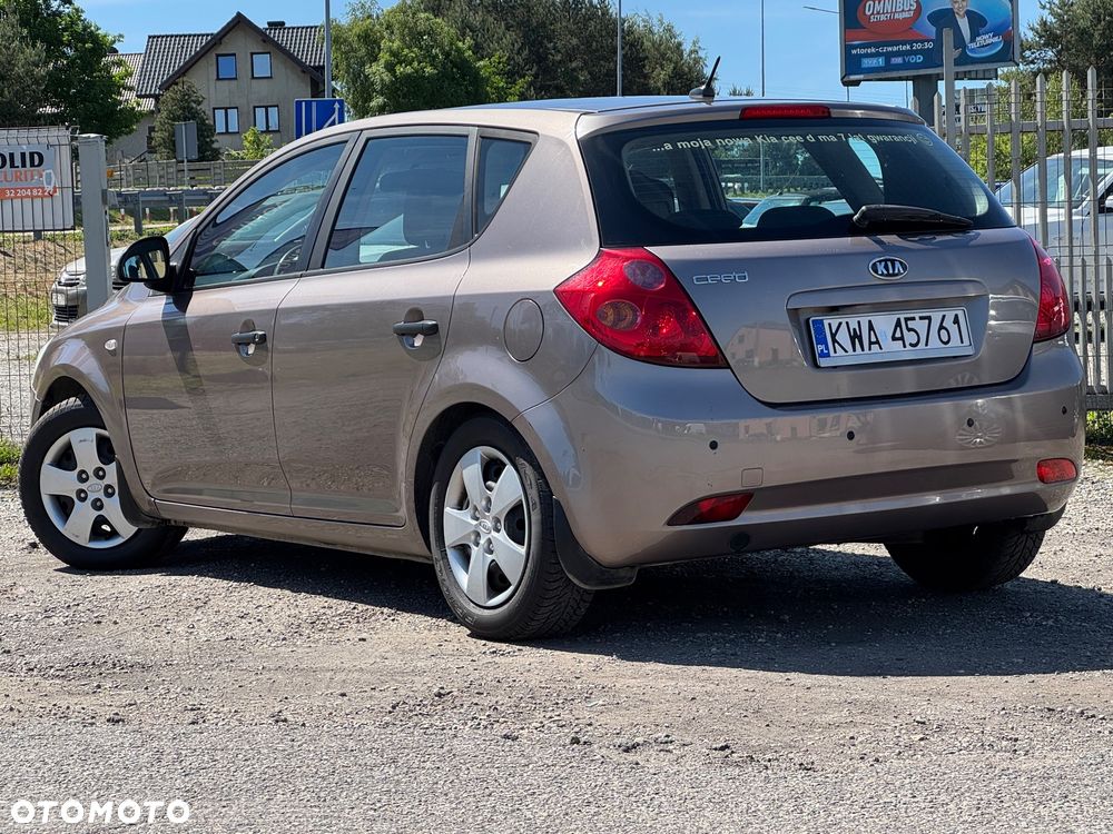 Kia Ceed 1.6 Comfort - 3
