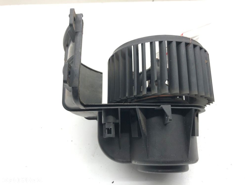 DMUCHAWA NAWIEWU  VW TRANSPORTER V Autobus (7HB, 7HJ, 7EB, 7EJ) 2003 - 2015 2.0 TDI 103 kW [140 KM] - 2