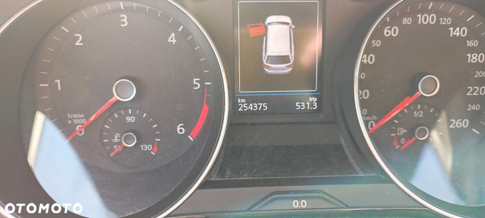 Volkswagen Passat 2.0 TDI BMT Comfortline - 36