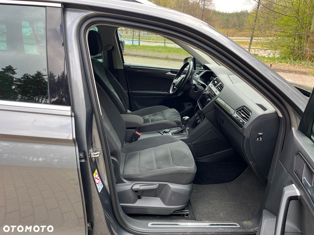 Volkswagen Tiguan - 11