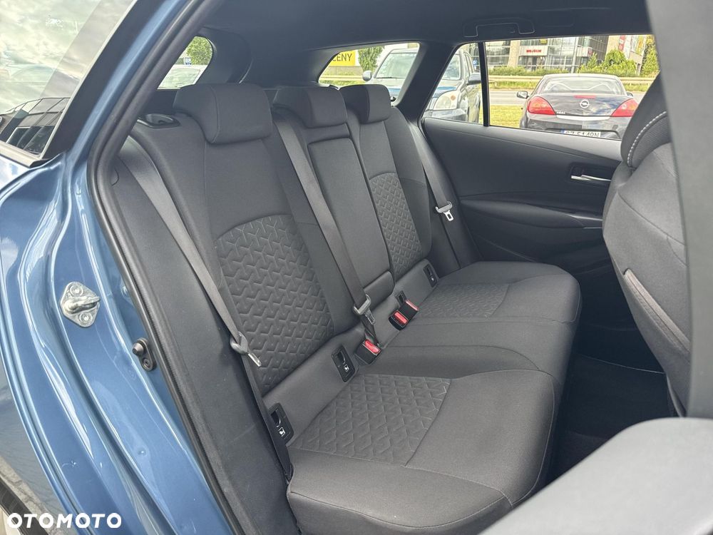 Toyota Corolla 1.8 Hybrid Comfort - 24