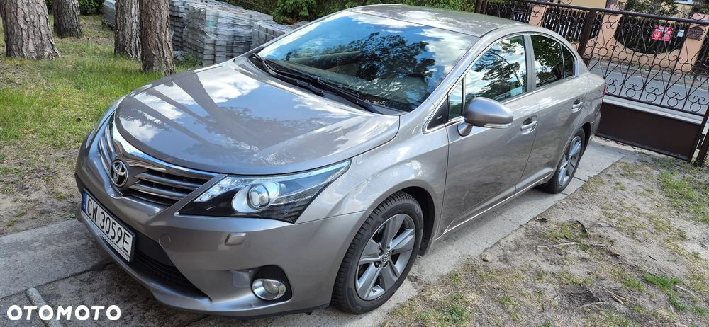 Toyota Avensis 1.8 Premium - 1