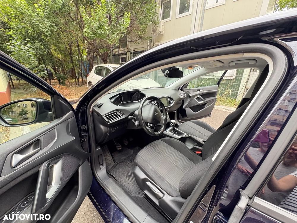 Peugeot 308 1.6 e-HDI FAP STT Active - 9