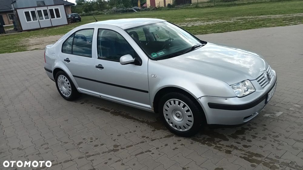 Volkswagen Bora Variant 1.6 - 7
