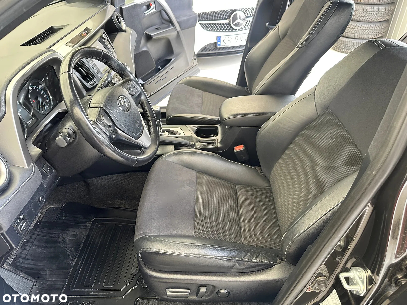 Toyota RAV4 Hybrid Premium 4x2 - 7
